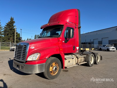 2015 Freightliner Cascadia 125 6x4 T/A Dagcabine Trekker