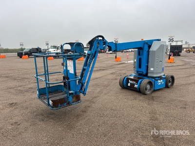 2015 Genie Z-30/20N 2WD Electric Articulating Boom Lift