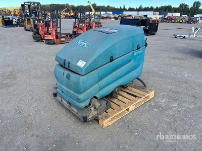 Tennant 5700 Walk-Behind Electric Floor Sweeper (Inoperable)
