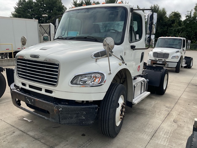 2014 Freightliner M2 106 4x2 S/A Day Cab Truck Tractor