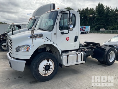 2014 Freightliner M2 106 4x2 Day Cab Truck Tractor