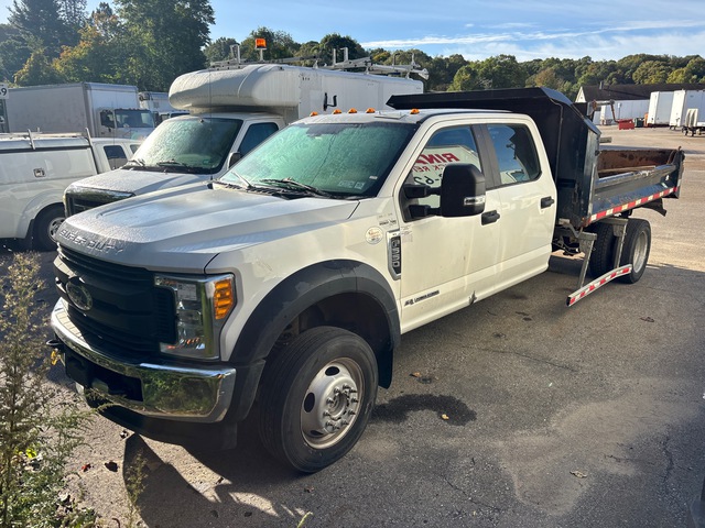 2017 Ford F-550 XL 4x4 Crew Cab S/A Dump Truck 2017 Ford F-550 XL 4x4 Crew Cab S/A Dump Truck