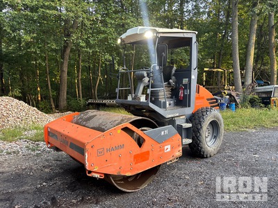 2017 Hamm H7I Smooth Drum Compactor