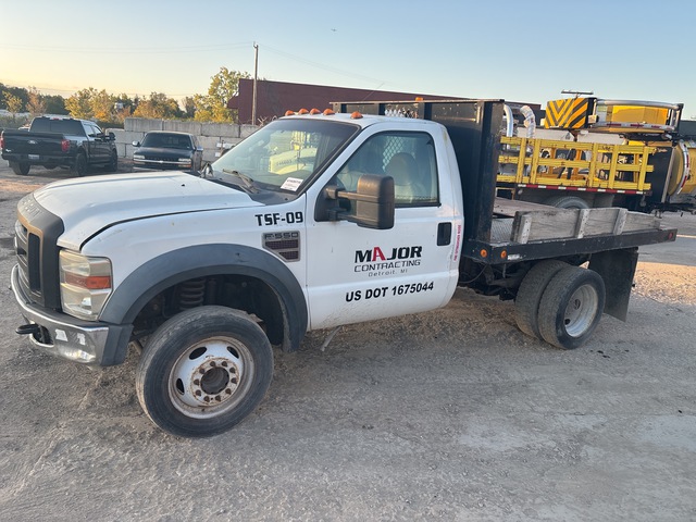 2009 Ford F-550 XL 4x2 Flatbed Truck