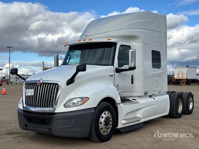2019 International LT625 6x4 Cabeza Tractora Cabina Dormitorio
