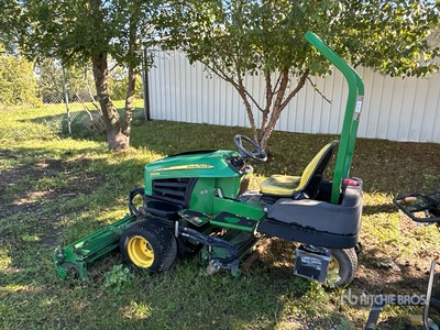John Deere 2653B Ride-On Fringe Unit Lawn Mower (Inoperable)