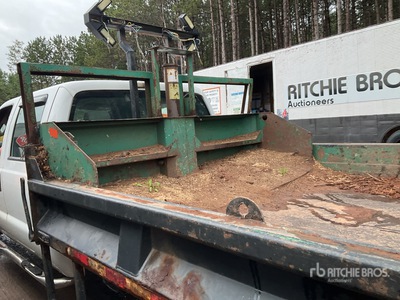 2011 Ford F-550 XL 4x2 Crew Cab Dump Truck
