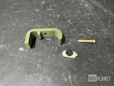 (14) Retaining Straps, (59) Headed Straight Pins, (11) Covers & Assorted Items