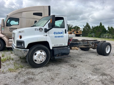 2008 GMC C7500 4x2 Cabine et châssis