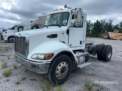 2016 Peterbilt 337 4x2 Kabina i podwozie