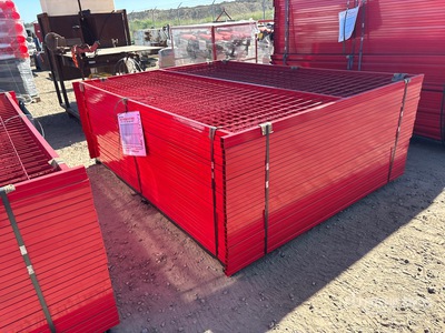 Quantity of (30) Canex 8 ft x 6 ft Powder Coated Clôture de site (Unused)