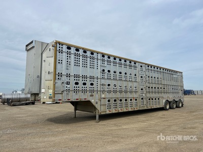 2011 Merritt 53 ft Tri/A Livestock Trailer