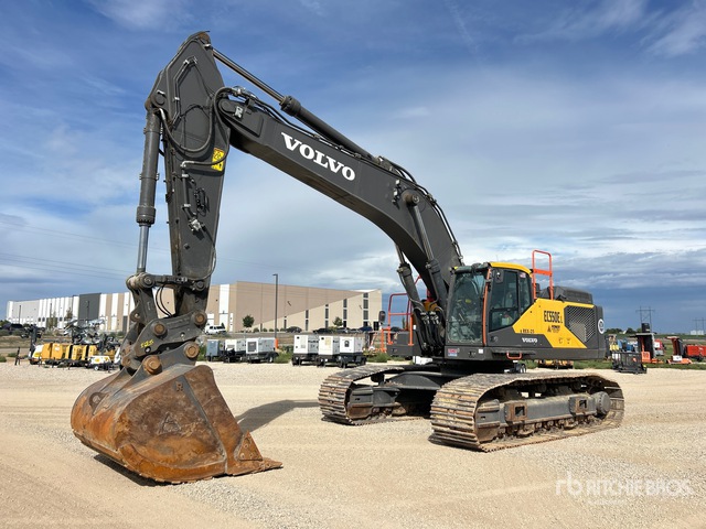 を見 Excavators