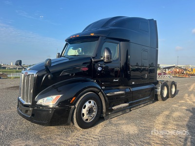 2022 Peterbilt 579 6x4 T/A Sleeper Truck Tractor