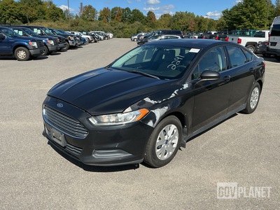 2013 Ford Fusion S Sedan