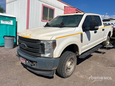 2018 Ford F-250 4x4 Crew Cab Cabine et châssis