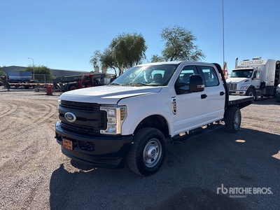 2018 Ford F-250 XL 4x4 Crew Cab Camion à Plateau