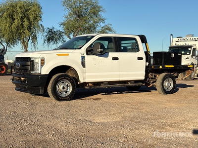 2018 Ford F-250 XL 4x4 Crew Cab Camión Caja Abierta