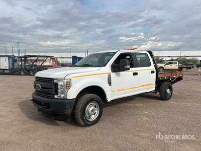 2018 Ford F-250 XL 4x4 Crew Cab Camion à Plateau
