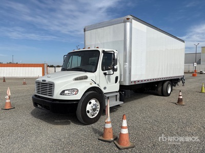 2019 Freightliner M2 106 4x2 Furgoneta caja cerrada