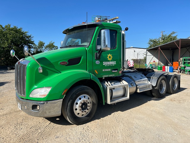 2020 Peterbilt 579 6x4 T/A Day Cab Truck Tractor (Inoperable)