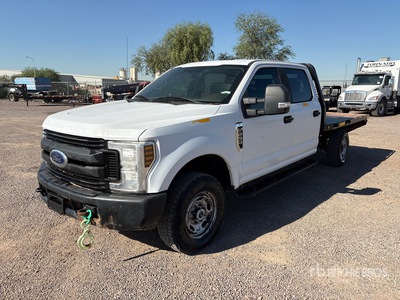 2019 Ford F-250 XL 4x4 Crew Cab Flatbed Truck
