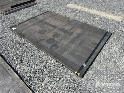 Quantity of (2) 2026 Kit Containers 5 ft x 7 ft 7 in Road Placche in metallo (Unused)