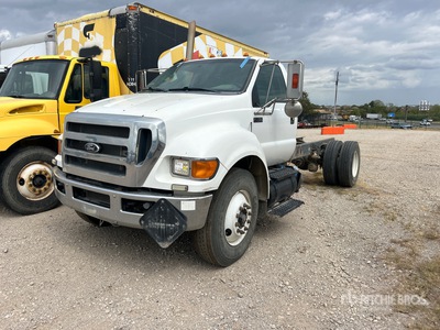 2015 Ford F-750 4x2 Kabina i podwozie (Inoperable)