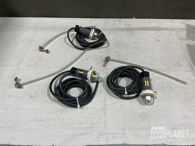 (3) US Pioneer M16377/33A-136.1 Lighting Fixtures