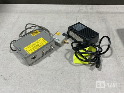 Tektronix 067-1338-00 Frequency Calibrator Set