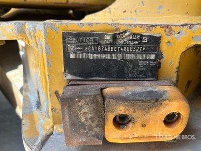 2011 Cat 740B Camión Dumper Articulado