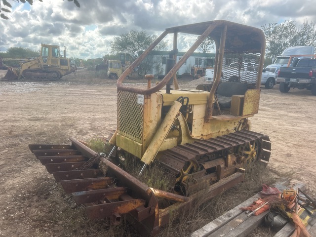 Case Crawler Dozer
