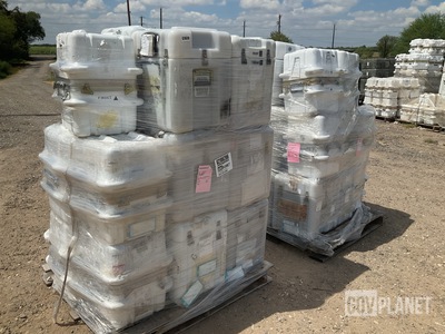 (33) Storage Cases