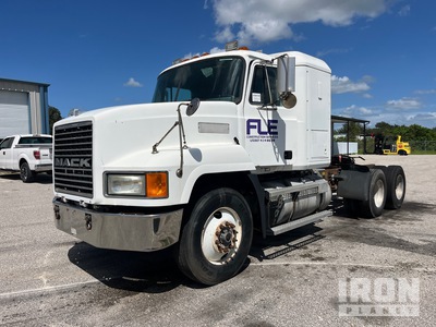 1995 Mack CH613 6x4 تراكتور شاحنة كابينة النوم (ثنائية المحور)