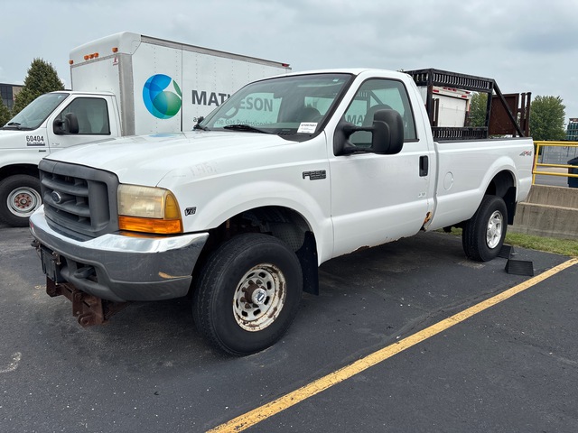 1999 Ford F-250 XL 4x4 Pickup