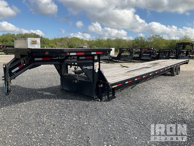 2025 East Texas 3630 lb 40 ft T/A Gooseneck Equipment Trailer