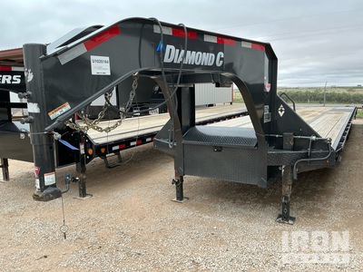 2024 Diamond C 40 ft T/A Gooseneck Equipment Trailer