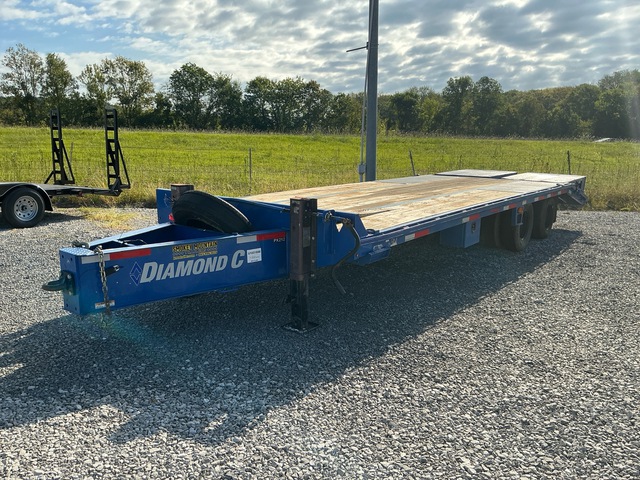 2023 Diamond C 25 ft T/A Equipment Trailer