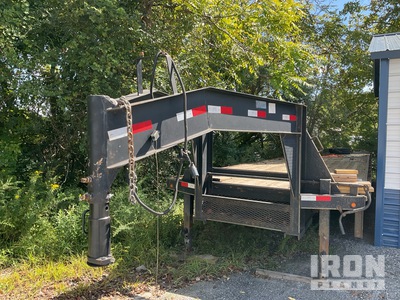 2023 Max Built 102X4020KGNDO 40 ft T/A Gooseneck Equipment Trailer