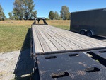 Trailer Chassis with Deck/ Floor Condition