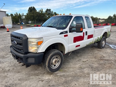 2015 Ford F-350 4x4 Extended Cab Pickup