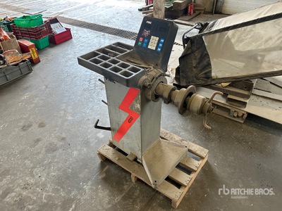 FMC 4200 Tire Balancer