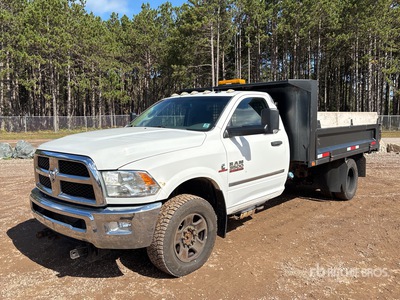 2015 Ram 3500 4x4 Wywrotka