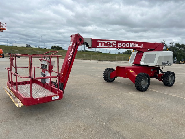 2020 MEC 45-J 4WD Diesel Telescopic Boom Lift 2020 MEC 45-J 4WD Diesel Telescopic Boom Lift
