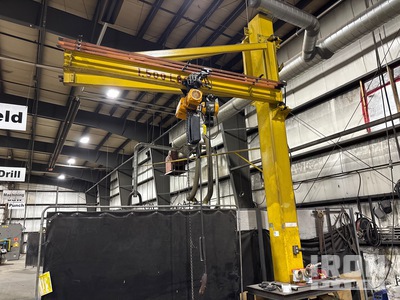 Electric Dual lifting beams with electric 1/2 ton hoists رافعة المواد