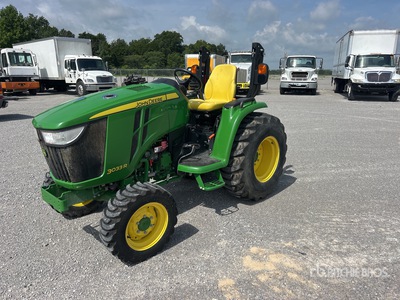 2016 John Deere 3033R 4WD Ciągnik użytkowy