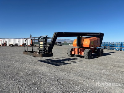 2012 JLG 800A 4WD Dual Fuel Nacelle articulée