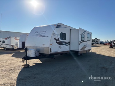 2013 33 ft T/A Passport Ultra Lite Grand Touring Remolque de viaje