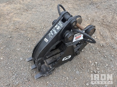 300 in Q/C Baggergreifer - Fits 2 - 3 Ton (Unused)