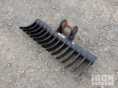 1000 mm Q/C Excavator Rake - Fits 2 - 3 Ton (Unused)